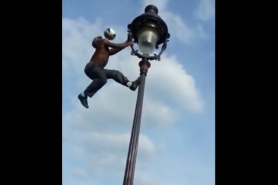 Ten facet pokonuje grawitację. Niesamowity pokaz umiejętności z piłką