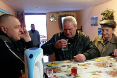 Ja nie dam rady? To patrz na to. Pół litra na raz z plastikowego kubka