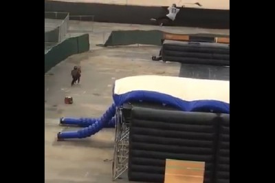 Myślał, że jak ma ogromną poduchę przed sobą to jest bezpieczny. Nic bardziej mylnego