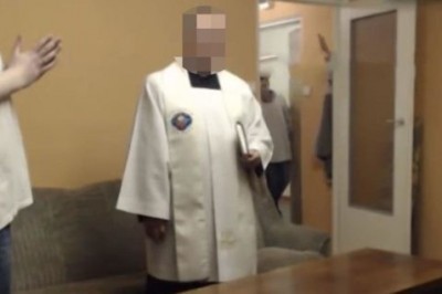 Była zażenowana potraktowaniem przez księdza w czasie kolędy. W końcu wyprosiła go z mieszkania 