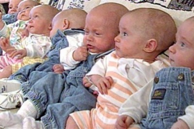 To były pierwsze siedmioraczki na świecie. Zobacz jak wyglądają kiedy kończą 21 lat