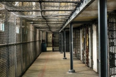 „Klawisz”  opisał jak wyglądało życie Stefana W. podczas pobytu w zamknięciu. To może zaskoczyć