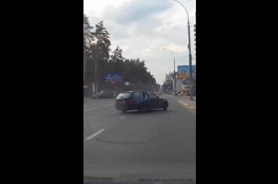 BMW na polskich blachach rozleciało się na dwie części. Gość oszukał przeznaczenie