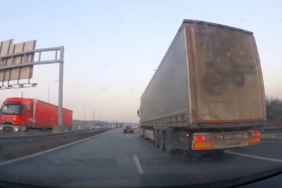 Czeska policja wyłudziła pieniądze od Polaków? Nagranie z autostrady