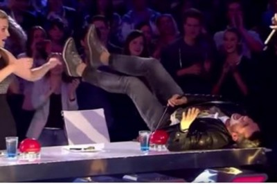 Tej akcji nie przewidzieli. Zaczęła śpiewać jak w operze ale gdy zerwała sukienkę jurorzy oszaleli