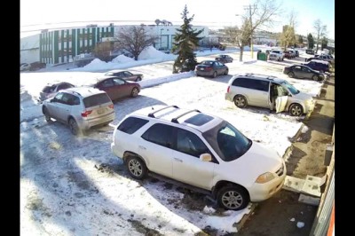 Myślisz, że widziałeś kiepski wyjazd z parkingu? To zobacz co zrobiła ta kobieta