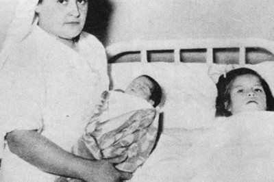 10 fotografii za którymi kryją się wstrząsające historie. Nie uwierzysz ile lat ma matka na zdjęciu 