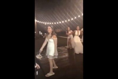 Złapała bukiet panny młodej na weselu. Reakcja jej faceta przeszła oczekiwania wszystkich gości