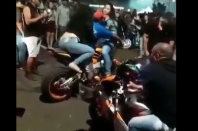 Jak skasować kumplom motocykle w kilka sekund na imprezie