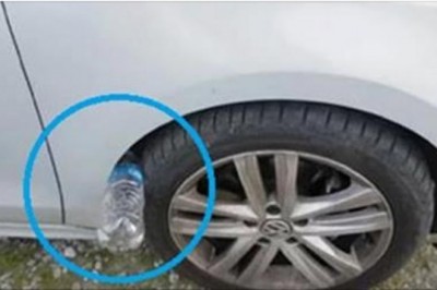 Odpaliła auto i usłyszała głośne trzaski. Wiedziała jednak, że jeśli wyjdzie z samochodu to dużo ryzykuje