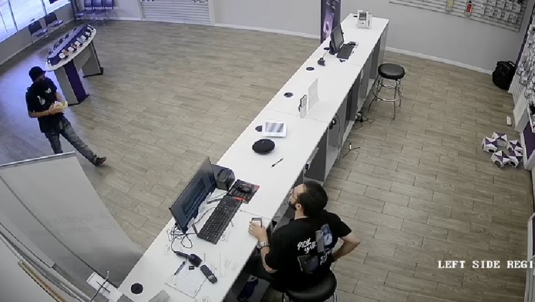 Chciał okraść sklep z telefonami. Szybko się zdziwił i czekał na przyjazd policji