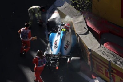 Robert Kubica rozbija bolid podczas kwalifikacji do GP Azejberdżanu