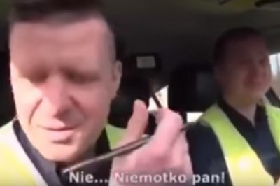 „Puści Pan do Grajewa?”. Policjanci podczas kontroli nie mogli wytrzymać ze śmiechu 