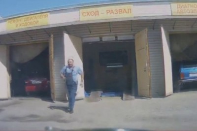 Wyjazd od „Janusza mechanika”. W takim stanie oddał kobiecie auto