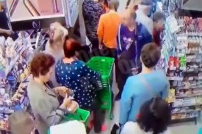 Porobiony klient zaatakował bez powodu chłopca w sklepie. Został obezwładniony 