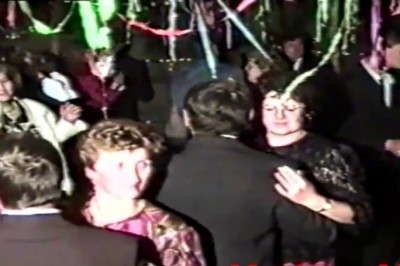 Myślisz, że byłeś na konkretnym weselu? To zobacz jak wyglądała impreza w 1992 roku