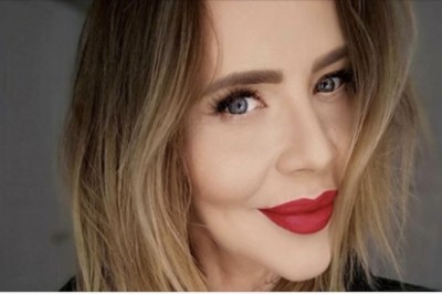 Maja Sablewska odważnie wypina się do zdjęcia. „Chyba już całkiem upadłaś na głowę”