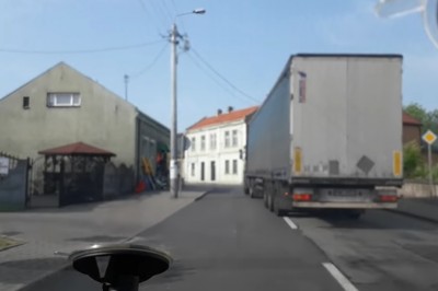 Pościg za TIRem w Brześciu Kujawskim po spowodowaniu kolizji