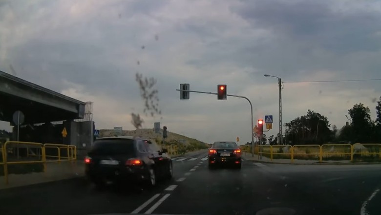 Popis kierowcy BMW. O krok od tragedii na przejściu w Kołaczkowie