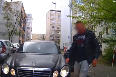 Gdy jesteś kozakiem z Mercedesa i musisz pokazać kto tu rządzi 