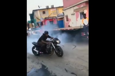 Miał być popis przed kumplami z osiedla, a wyszła niezła żenada 