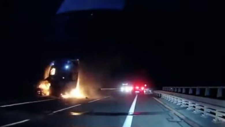 Czołówka z osobówką i TIRem na S1 w Mierzęcicach. Nagranie z auta