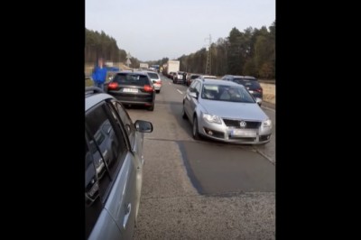 Blokowanie korytarza życia i jazda pod prąd pod Szczecinem na A6