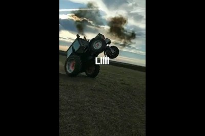 Kasowanie traktora w kilka sekund. Rolnik przesadził z tym startem na polu