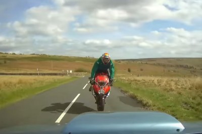 Przerażający wypadek motocyklisty. Nie miał najmniejszych szans