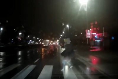 Potrącenie na przejściu dla pieszych. Tylko dzięki nagraniu udało mu się wybronić 