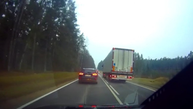 Mocna akcja podczas wyprzedzania. Ledwo uniknął czołówki
