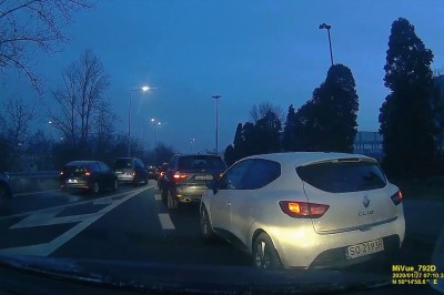 Jazda na suwak? Dla niektórych to wiedza tajemna - pokaz z Katowic 