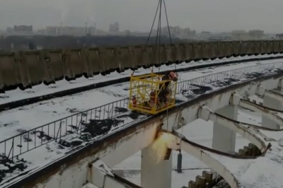 Tragedia podczas rozbiórki stadionu. Robotnik został przygnieciony tonami gruzu
