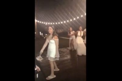 Złapała bukiet panny młodej na weselu. Reakcja jej faceta była zdecydowana