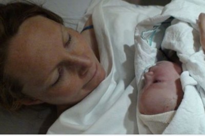 Ksiądz wszedł na salę poporodową. Zaglądał między nogi i zadawał krępujące pytania