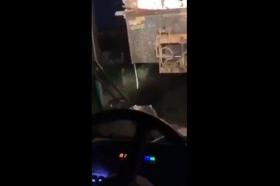 Podrzucił śmieci na pole. Nie spodziewał się, że do niego wrócą 