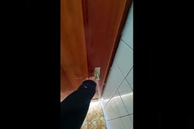 Wyjście z kibelka, które zapiera dech w piersiach 