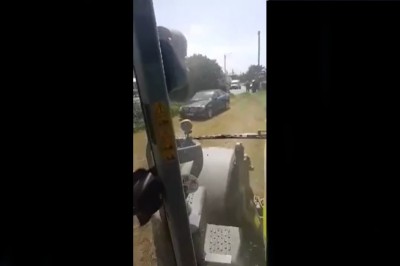 Rolnik i jego konkretna kara za parkowanie auta na jego polu