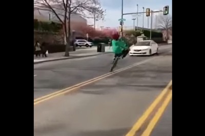 Rowerzyści kontra auta czyli hardcorowa zabawa w tchórza 