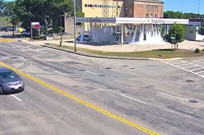 Szczena opada. Niesamowity system antypożarowy na stacji paliw 