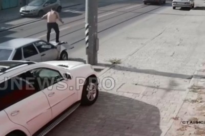 Kiedy po dzwonie z latarnią klepiesz auto, żeby wyglądało jak bezwypadkowe 