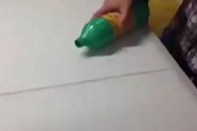 Nieudany pokaz nauczyciela na lekcji chemii. Popełnił ogromny błąd