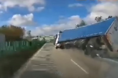 Nagranie z wywrócenia się TIRa na A4. Tak się skończyło wyprzedzanie 