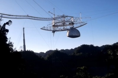 Nagranie z zawalenia się sławnego radioteleskopu w Arecibo