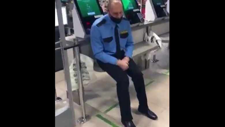 Ochroniarz w sklepie śpi w czasie pracy. Trafił na niego żartowniś
