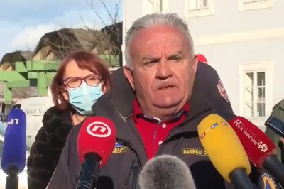 Moment trzęsienia ziemi w Chorwacji podczas udzielania wywiadu