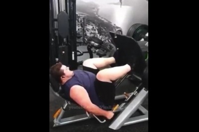 Kiedy chcesz pokazać moc na siłce, ale schodzi z Ciebie całe powietrze