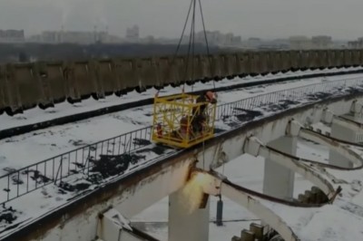 Tragedia podczas rozbiórki stadionu. Pracownik został przygnieciony tonami gruzu