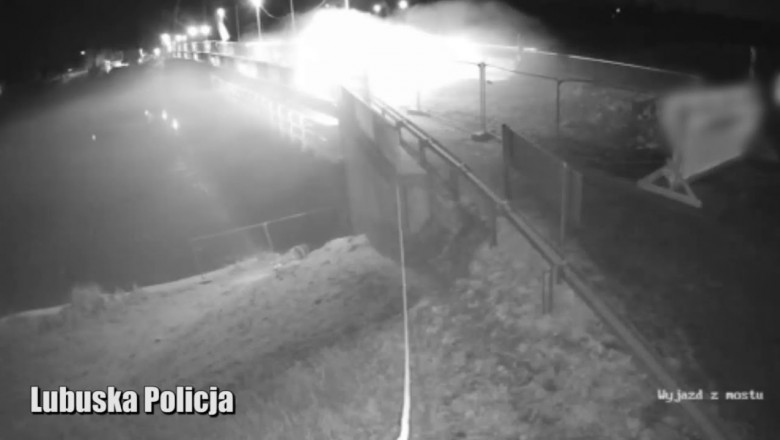 Pościg zakończony wodowaniem auta w Warcie. Policja publikuje nagranie