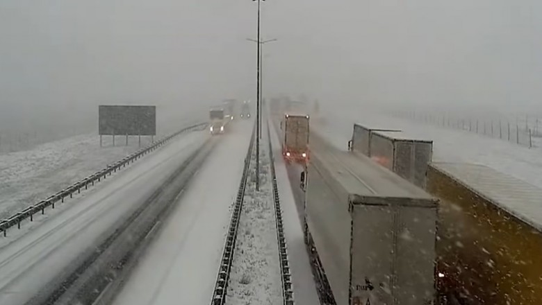 Karambol 9 TIR-ów na A4 uchwycony przez kamerę monitoringu